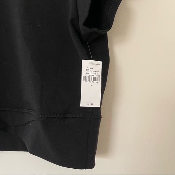 PowerChill Cropped Cross-Front T-Shirt Old Navy - Picture 5 of 5